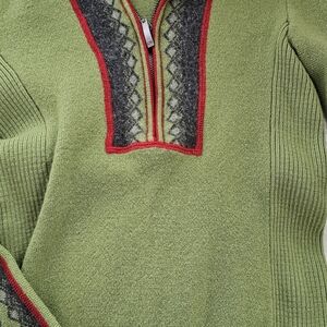 Eddie Bauer Xs 100% Merino Wool Green Sweater With 1/3 front Zipper Ski Winter
